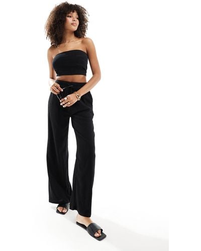 In The Style X Perrie Sian Exclusive Textured Tie Waist Wide Leg Beach Trousers - White