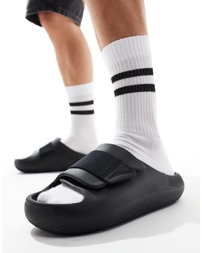 Crocs™ Mellow Luxe Sliders - Black