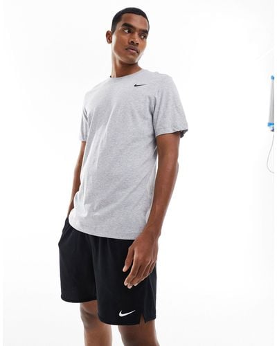 Nike Dri-FIT 2.0 - Graues T-Shirt - Schwarz