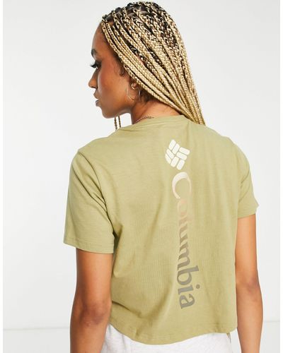 Columbia Exclusivité asos - - unionville - t-shirt crop top imprimé au dos - kaki - Vert