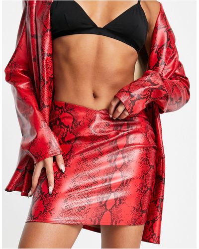 Fashionkilla Mini-jupe d'ensemble imitation cuir - serpent - Rouge