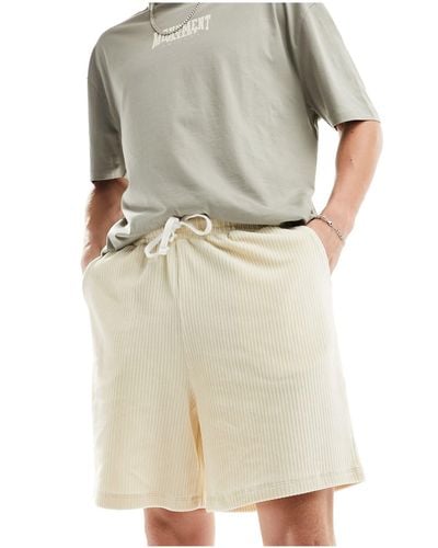 ASOS – oversize-shorts aus geripptem velours - Weiß