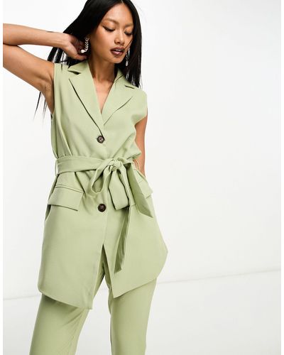 In The Style Sleeveless Tie Waist Blazer Co-ord - Green