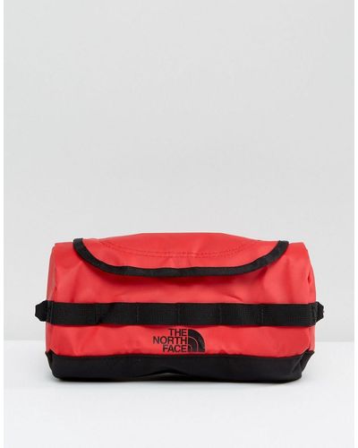 The North Face Base Camp Travel Canister Washbag Small In Red
