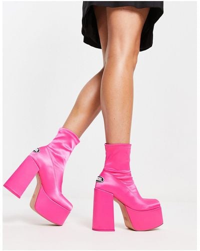Nokwol Ellie Platform Ankle Boots - Pink