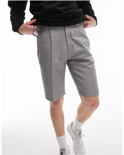 TOPMAN – schmal geschnittene shorts aus strukturiertem stoff - Grau