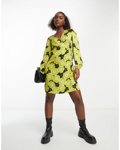 Y.A.S Becca - robe portefeuille imprimée à manches longues - jaune et noir