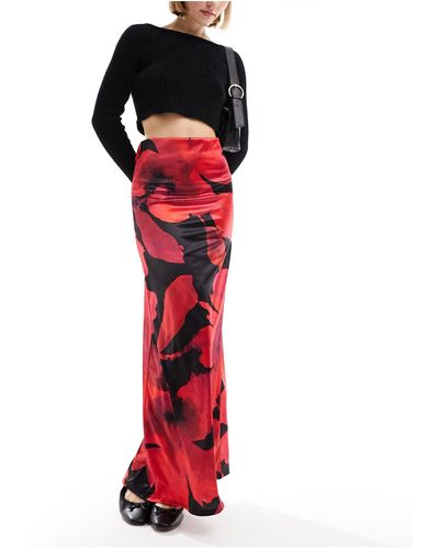 ASOS Falda larga con estampado floral - Rojo