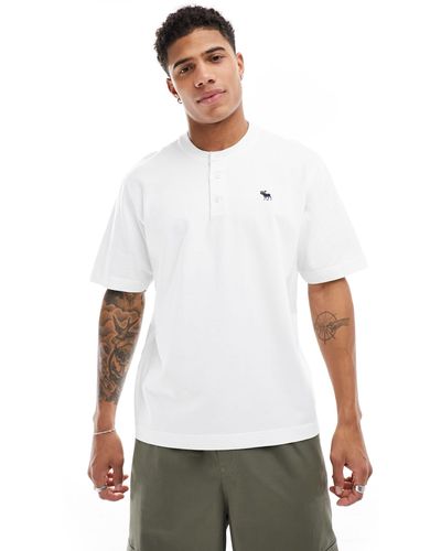 Abercrombie & Fitch T-shirt épais à col mao avec logo - Blanc