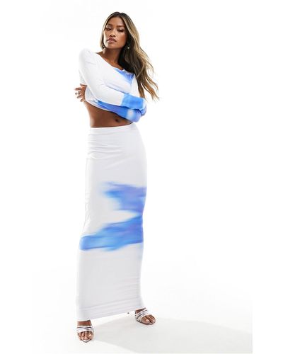 SIMMI Falda larga blanca y azul con estampado posicional - Blanco