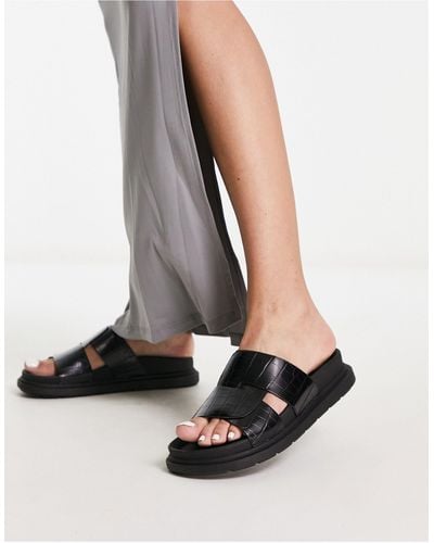 Schuh Tally - sandali bassi con fascette incrociate coccodrillo - Bianco