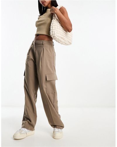 SELECTED Femme - pantaloni cargo sartoriali a fondo ampio color grigio talpa deserto - Bianco