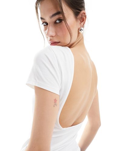 Monki Top With Short Sleeves And Low Back - White