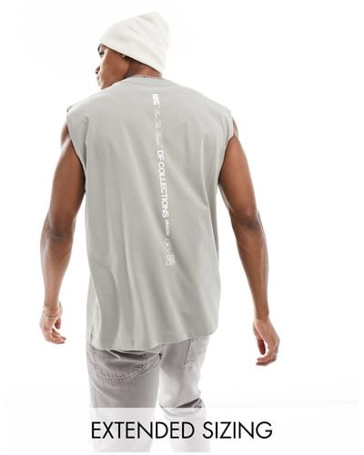 ASOS Camiseta gris extragrande sin mangas con estampado del logo en el centro