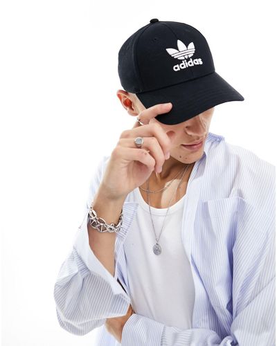adidas Originals Cappello con visiera e trifoglio - Bianco