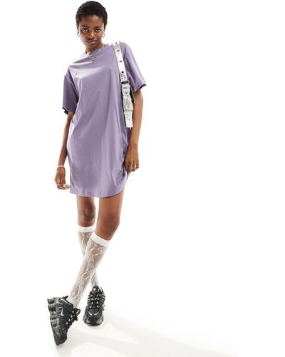 Nike Essentials T-shirt Dress - Purple