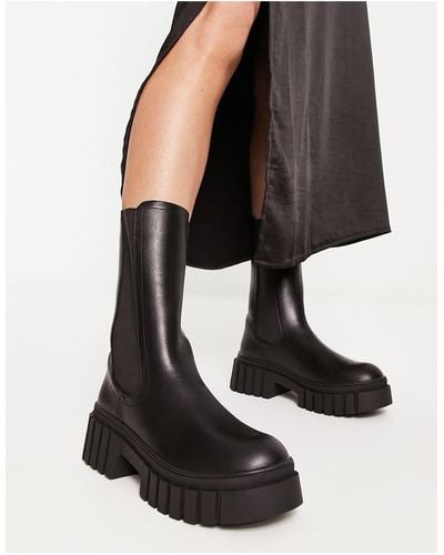 New Look Chunky Flat Boots With Cleated Sole - Black