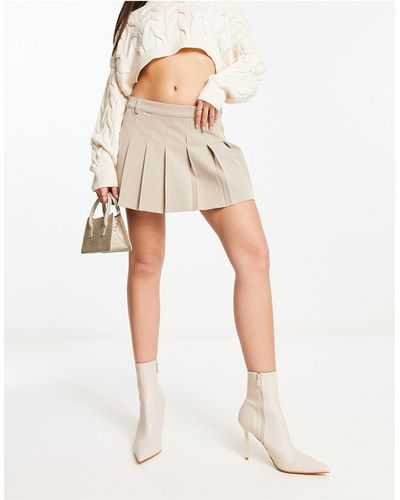 NA-KD X Hanna Schonberg Belted Pleated Micro Mini Skirt - Natural
