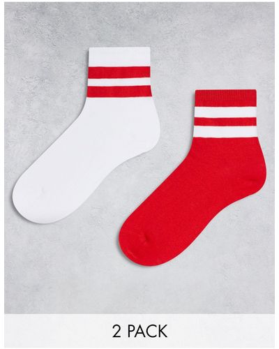 ASOS Confezione da 2 paia di calzini sportivi rosso vivace con righe - Bianco