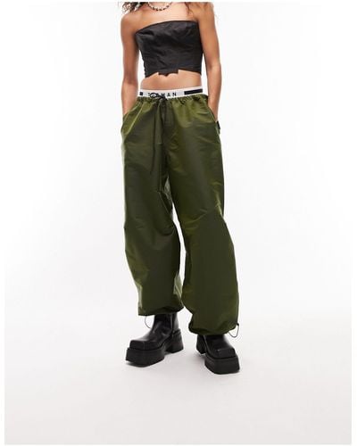 TOPSHOP Pantalones ultrabrillante extragrandes - Verde