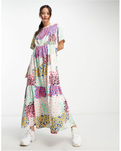 Pieces Exclusivité - robe longue à imprimé fleuri style patchwork - Rouge