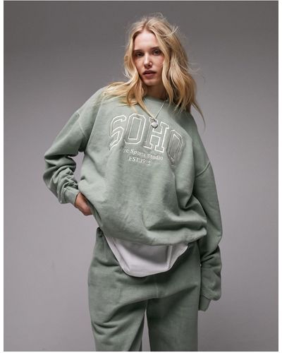 Ropa deportiva extra grande on sale