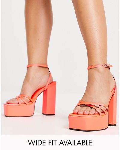 ASOS Wide fit – nate – farbene plateau-sandalen mit absatz, weite passform - Rot