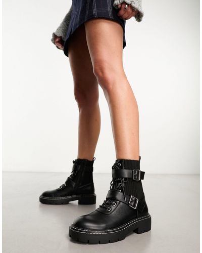 New Look Lace Up Boots With Buckle Detail - Black