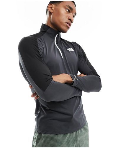 The North Face Training Mountain Athletic 1/4 Zip Long Sleeve Top - Black