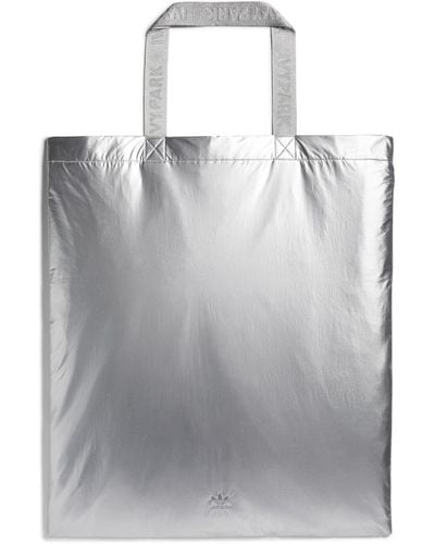 Ivy Park Adidas Originals X Tote Bag With Detachable Pockets - Metallic