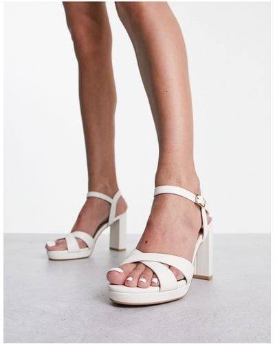 New Look Cross Over Heeled Sandals - White