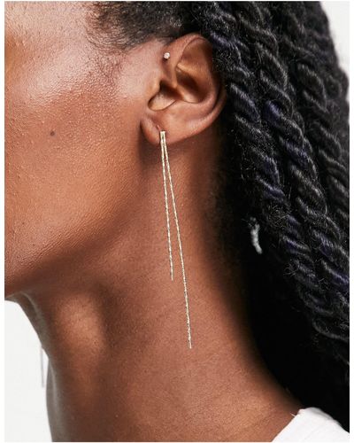 ASOS Boucles d'oreilles pendantes avec chaîne fine - Métallisé