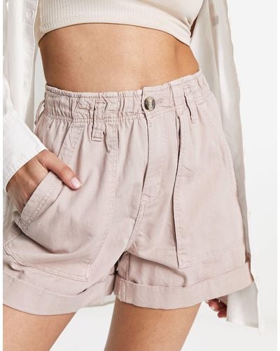 Bershka Short Met Taille Met Plooirand - Roze