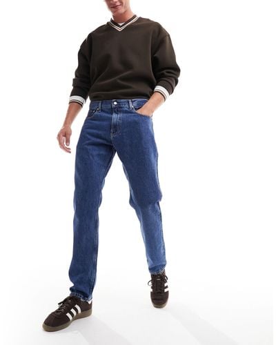 Calvin Klein Jeans dritti stile anni '90, lavaggio medio - Blu