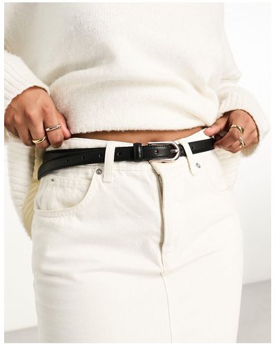 ASOS Skinny Waist And Hip Jeans Belt With Gold Buckle - White