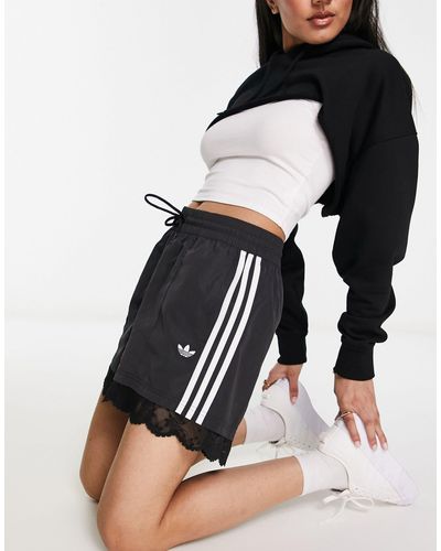 adidas Originals Trefoil Moment Lace Shorts - Black
