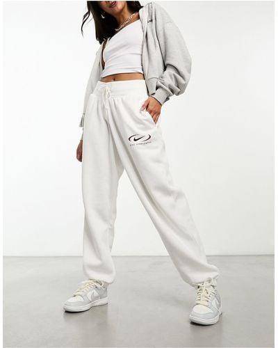 Nike Swoosh Oversized Fleece High Waist Sweatpants - White