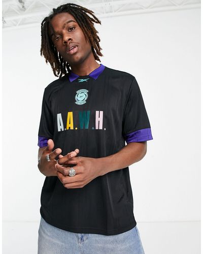 Reebok Camiseta negra estilo fútbol - Azul