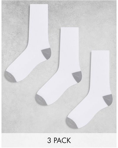 ASOS Confezione da 3 paia di calzini sportivi bianchi con tallone e punta grigi - Bianco