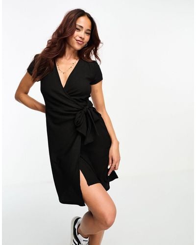 New Look Textured Wrap Mini Dress - Black