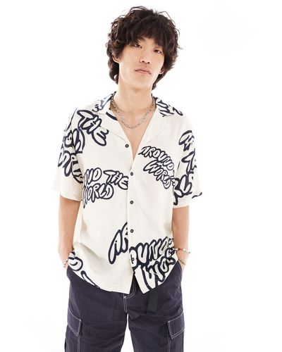 Dr. Denim Madi Short Sleeve Relaxed Fit Shirt Around The World Navy Graphic Print - Blue