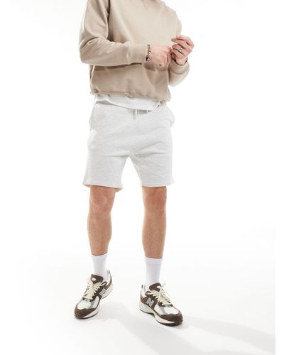 ASOS – schmal geschnittene shorts - Weiß