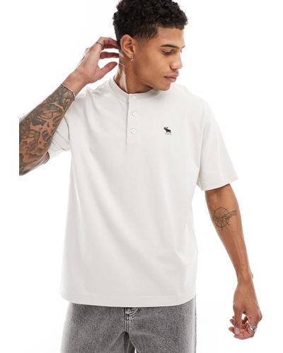 Abercrombie & Fitch T-shirt épais à col grand-père avec logo - beige - Blanc