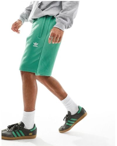 adidas Originals Essentials - pantaloncini verdi - Verde