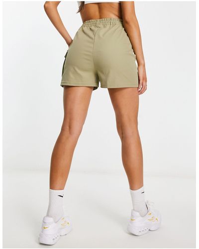 Damen Nike Cargo Shorts ab 50 € | Lyst DE