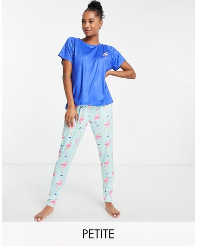 Loungeable Petite - Pyjamaset Met legging En Print Van Schaatsende Flamingo's - Blauw