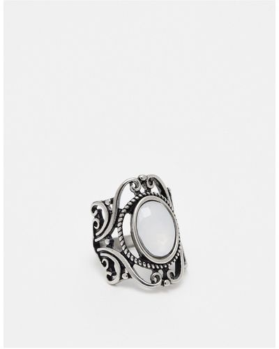 Reclaimed (vintage) – ring im boho-grunge-look aus edelstahl mit steindetail - Weiß