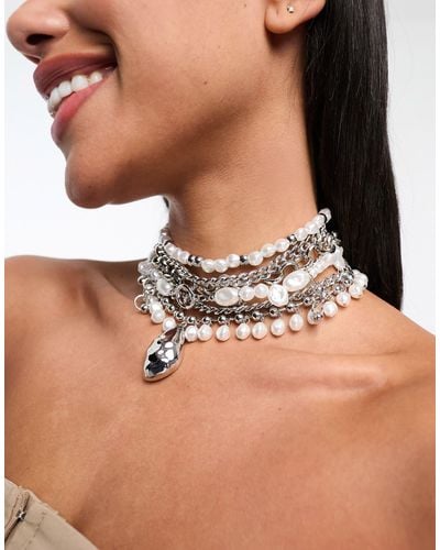 ASOS Limited Edition Choker Necklace With Mixed Faux Pearl And Chain With Molten Pendant - Brown