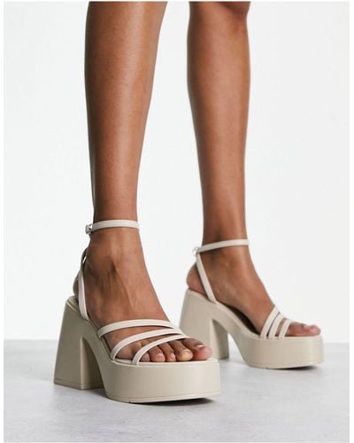 Schuh Sia Platform Heeled Sandals - White