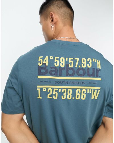 Barbour T-shirt Met Coördinatenprint Op - Blauw